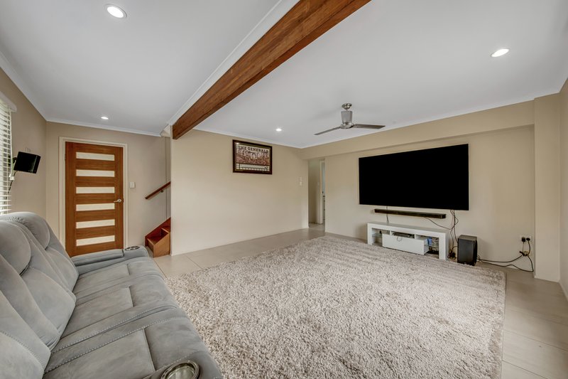 Photo - 8 Parkside Street, Tannum Sands QLD 4680 - Image 4