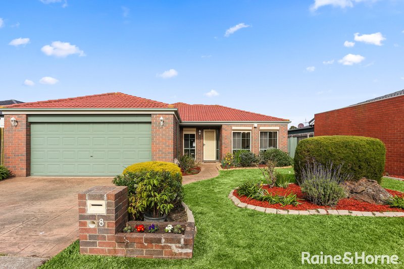 8 Parnell Court, Roxburgh Park VIC 3064