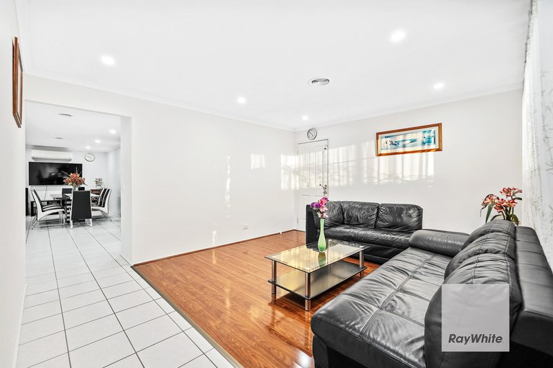 Photo - 8 Pavleka Street, Hillside VIC 3037 - Image 3