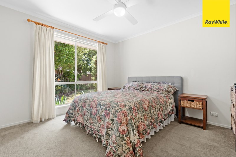 Photo - 8 Peart Court, Brookfield VIC 3338 - Image 3