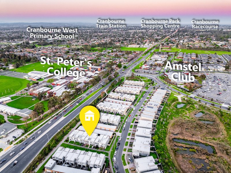 Photo - 8 Pebblebeach Path, Cranbourne VIC 3977 - Image 2