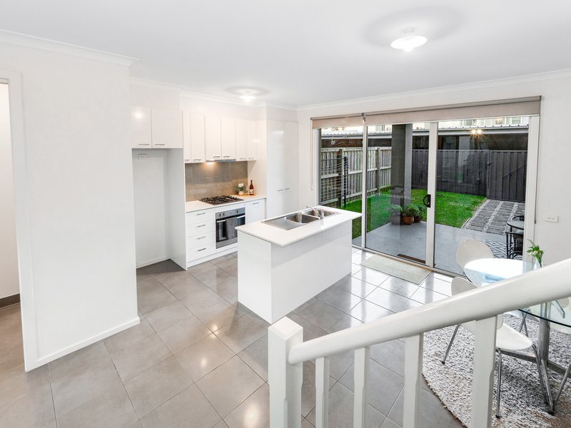 Photo - 8 Pebblebeach Path, Cranbourne VIC 3977 - Image 17