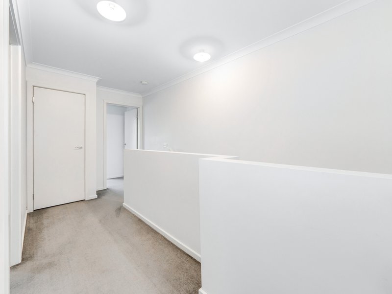 Photo - 8 Pebblebeach Path, Cranbourne VIC 3977 - Image 24