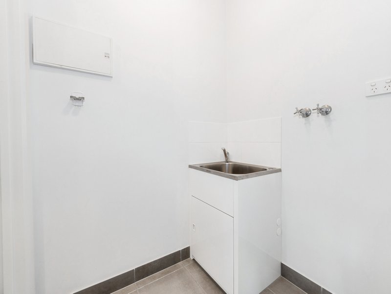 Photo - 8 Pebblebeach Path, Cranbourne VIC 3977 - Image 26