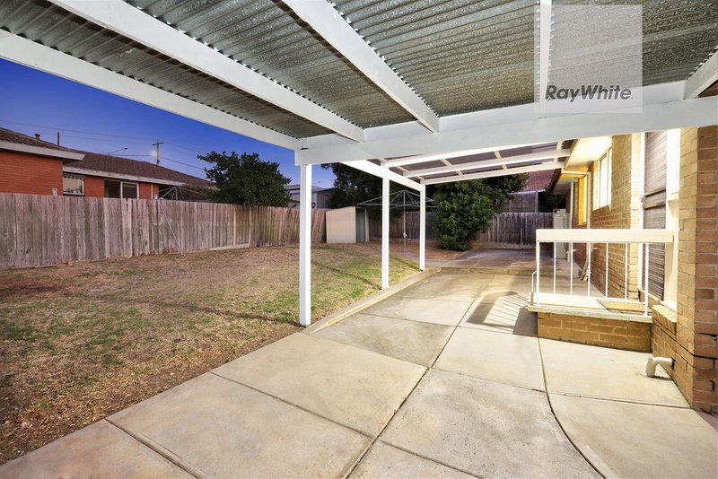 Photo - 8 Pelican Street, Westmeadows VIC 3049 - Image 13