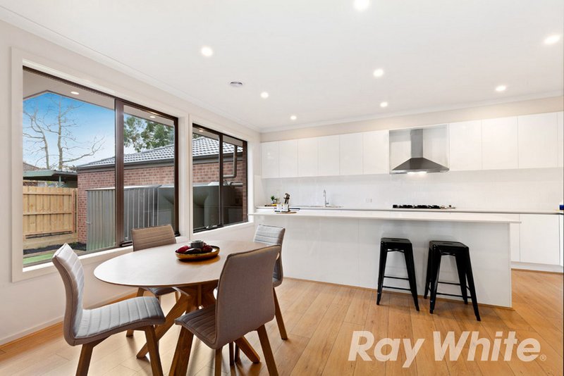 Photo - 8 Percival Street, Bayswater VIC 3153 - Image 5