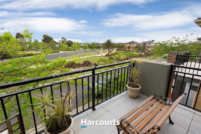 Photo - 8 Petrel Circuit, Pakenham VIC 3810 - Image 8