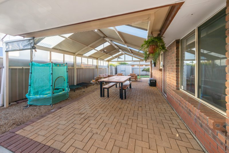 Photo - 8 Phillip Avenue, Craigmore SA 5114 - Image 11