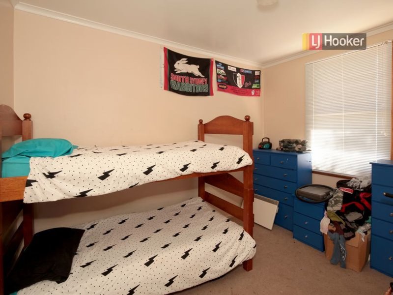 Photo - 8 Phillip Avenue, Mount Austin NSW 2650 - Image 6