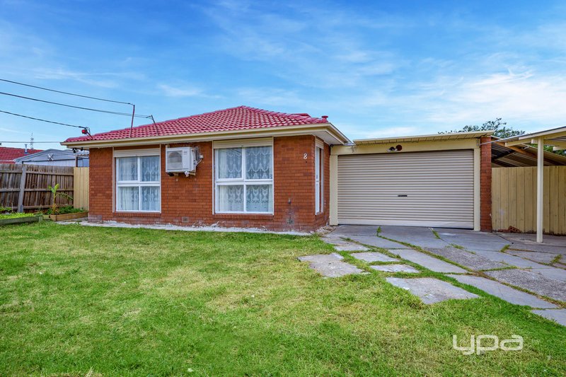 8 Phyllis Parade, Deer Park VIC 3023