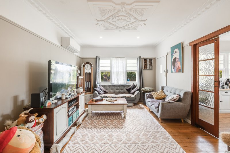 Photo - 8 Phyllis Street, Harristown QLD 4350 - Image 6