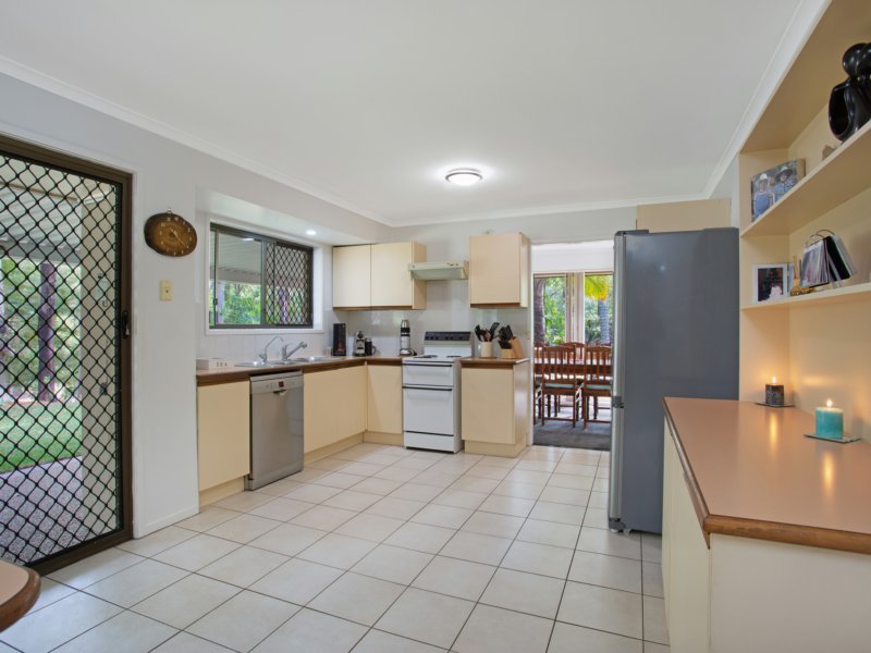 Photo - 8 Piallingo St , Mudgeeraba QLD 4213 - Image 7