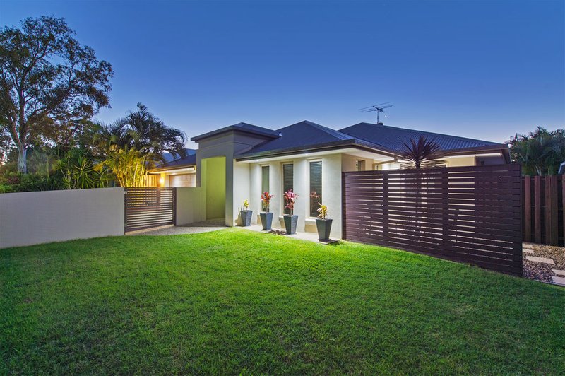 8 Pincally Crescent, Ormeau QLD 4208