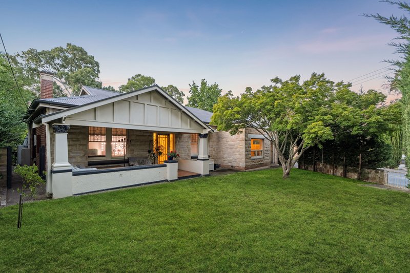 8 Pine Avenue, Hahndorf SA 5245