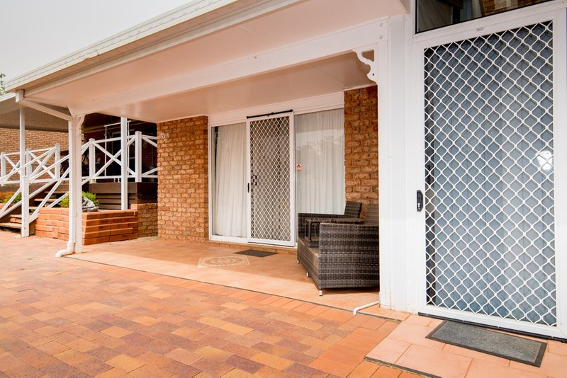 Photo - 8 Pine Knoll Drive, Dubbo NSW 2830 - Image 3