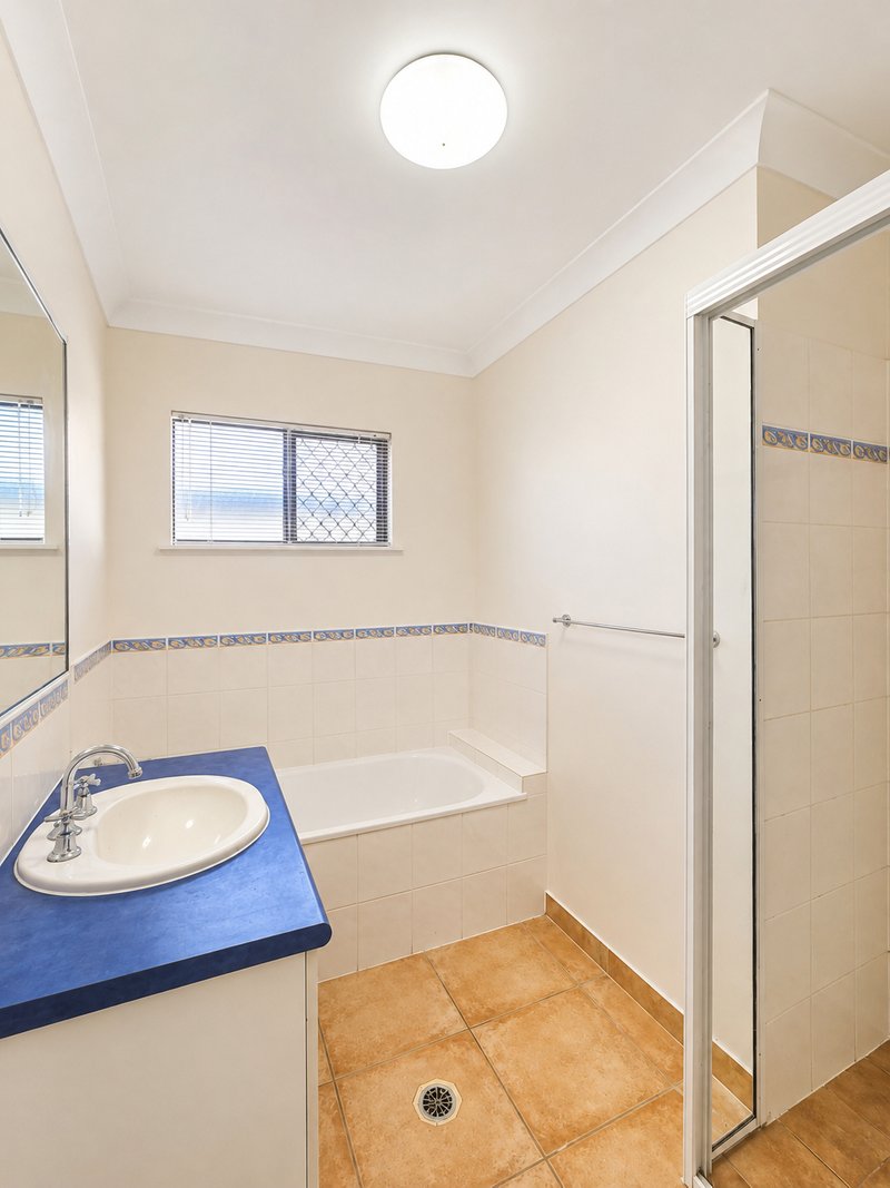 Photo - 8 Pinnata Place, Kirwan QLD 4817 - Image 9
