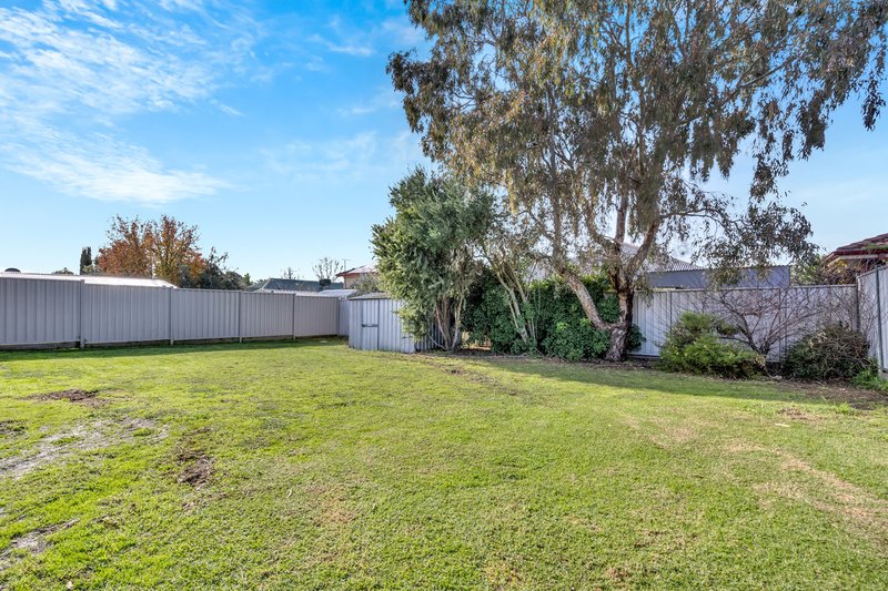 Photo - 8 Pitman Street, Craigieburn VIC 3064 - Image 11