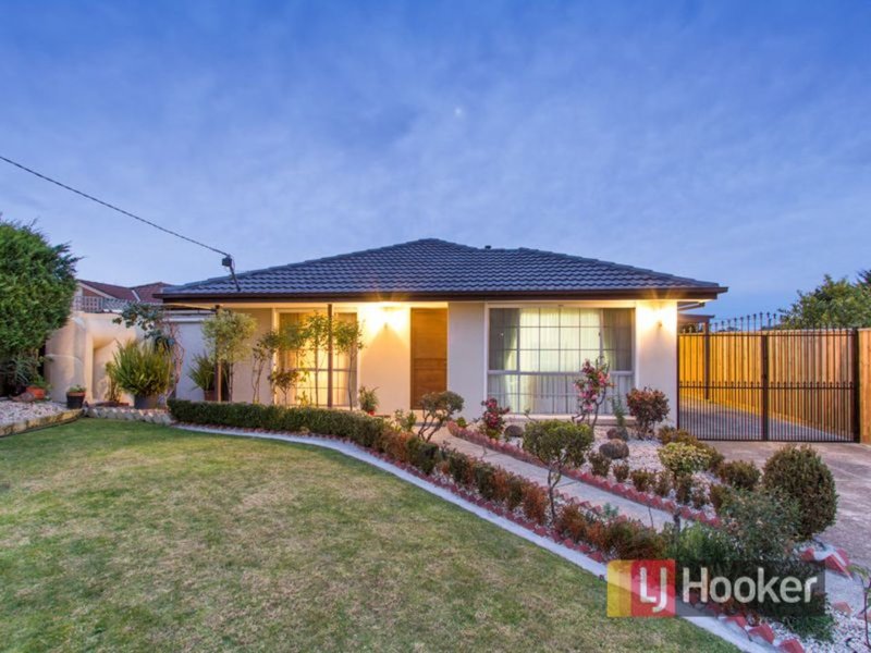 8 Plateau Crescent, Hampton Park VIC 3976