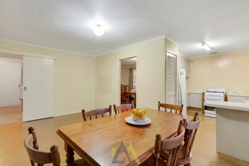 Photo - 8 Plover Close, Frankston VIC 3199 - Image 3