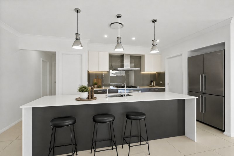 Photo - 8 Polsson Street, Horsley NSW 2530 - Image 2