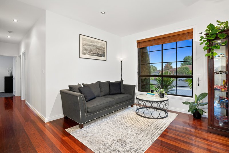 Photo - 8 Polydor Court, Epping VIC 3076 - Image 8