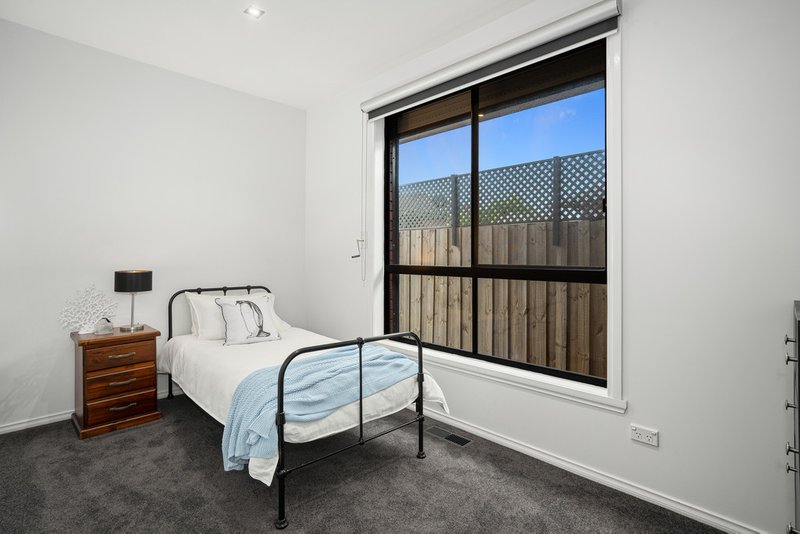 Photo - 8 Polydor Court, Epping VIC 3076 - Image 15