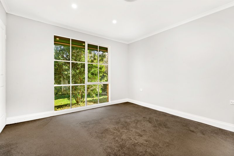 Photo - 8 Pommel Street, Pakenham VIC 3810 - Image 8