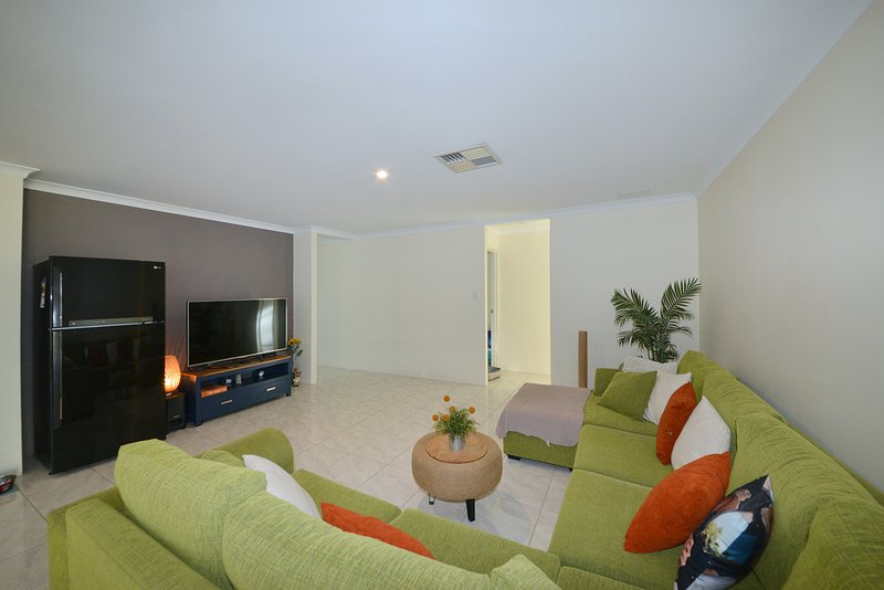 Photo - 8 Pomona Way, Clarkson WA 6030 - Image 12