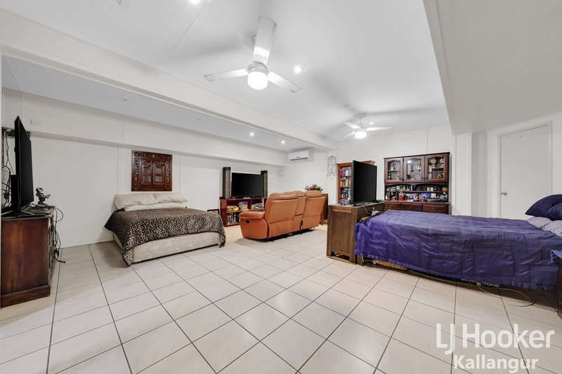 Photo - 8 Poplar Place, Kallangur QLD 4503 - Image 2