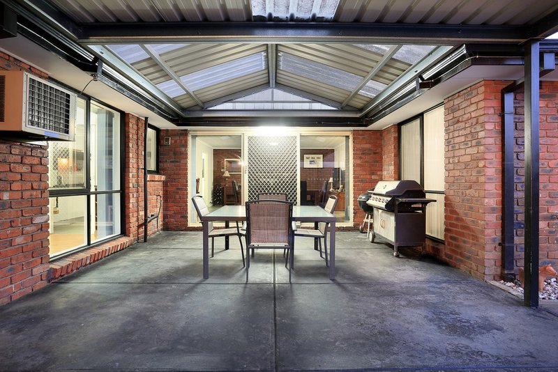 Photo - 8 Poulter Street, Hoppers Crossing VIC 3029 - Image 3