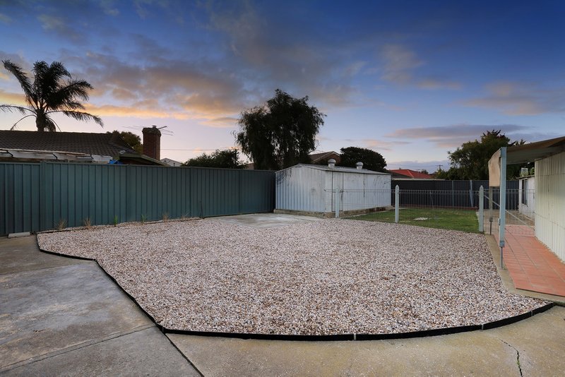 Photo - 8 Poulter Street, Hoppers Crossing VIC 3029 - Image 5