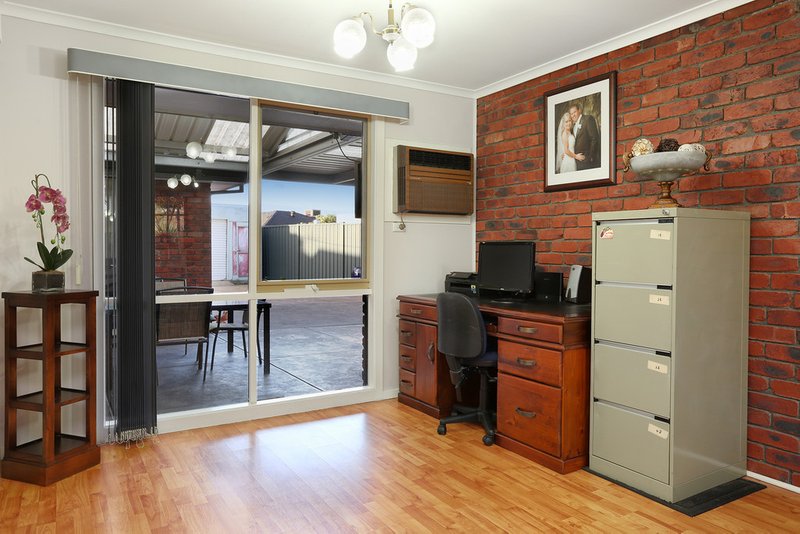 Photo - 8 Poulter Street, Hoppers Crossing VIC 3029 - Image 12