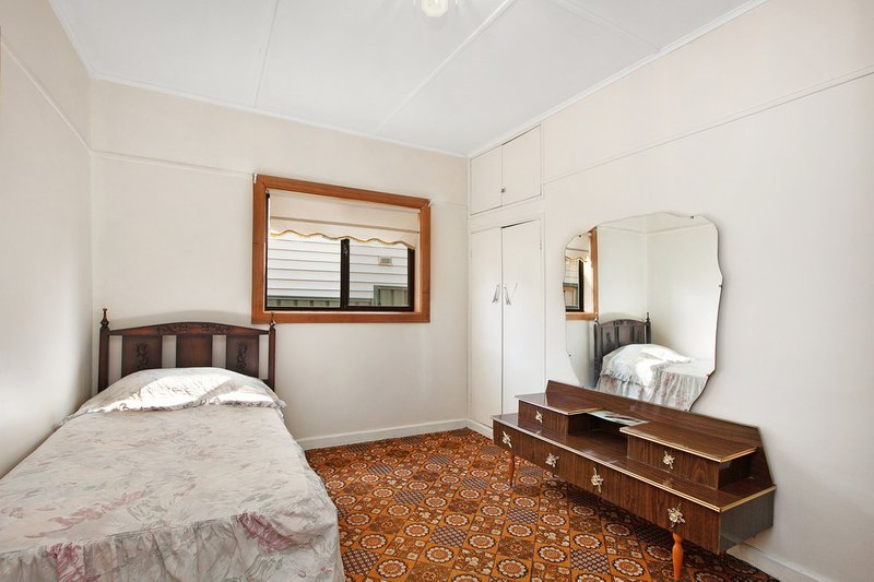 Photo - 8 Powell Street, Reservoir VIC 3073 - Image 7