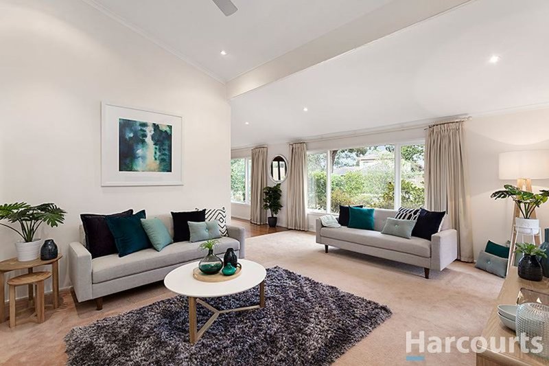 Photo - 8 Prenton Court, Wantirna VIC 3152 - Image 2