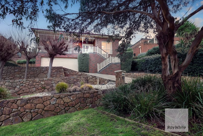 Photo - 8 Primula Boulevard, Gowanbrae VIC 3043 - Image 2