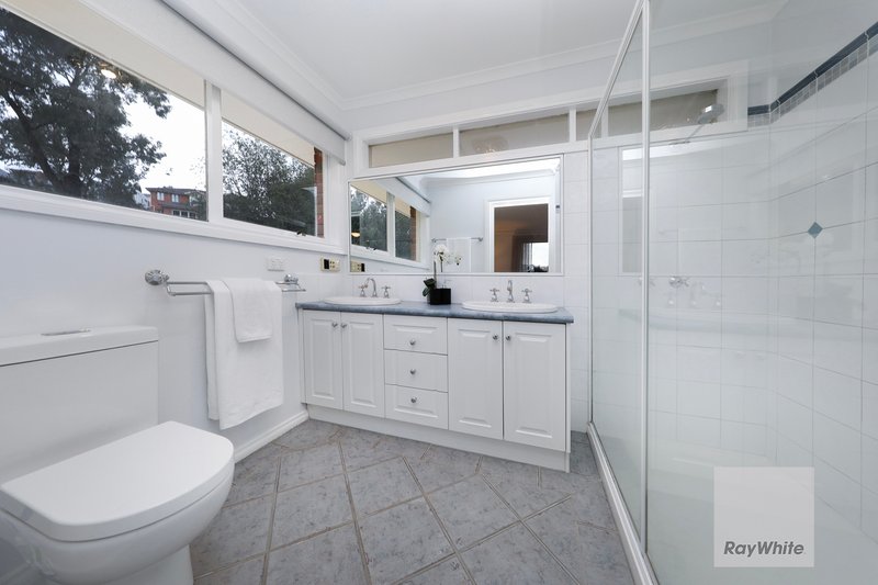 Photo - 8 Primula Boulevard, Gowanbrae VIC 3043 - Image 16