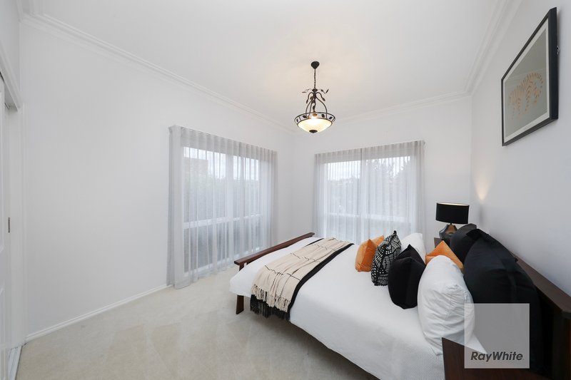 Photo - 8 Primula Boulevard, Gowanbrae VIC 3043 - Image 17