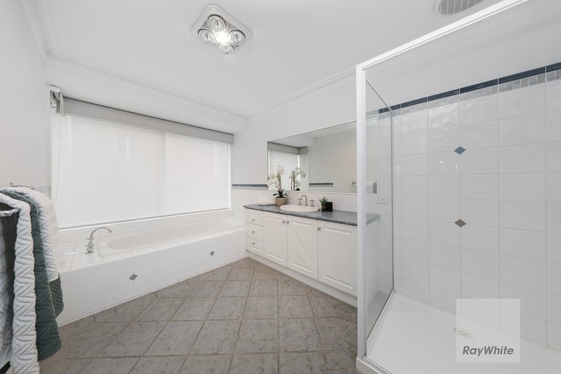Photo - 8 Primula Boulevard, Gowanbrae VIC 3043 - Image 19