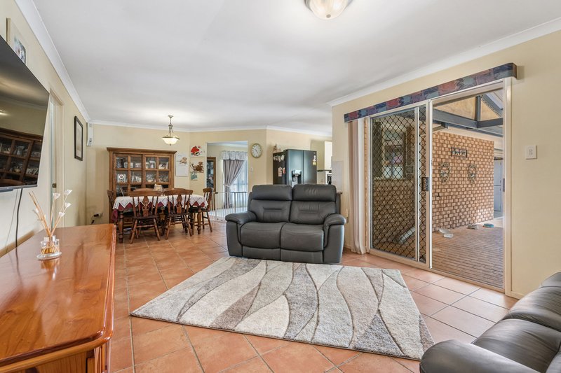 Photo - 8 Princeton Court, Fitzgibbon QLD 4018 - Image 6