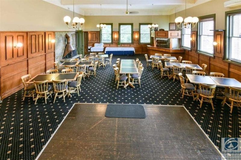 Photo - 8 Priory Lane, Beechworth VIC 3747 - Image 2