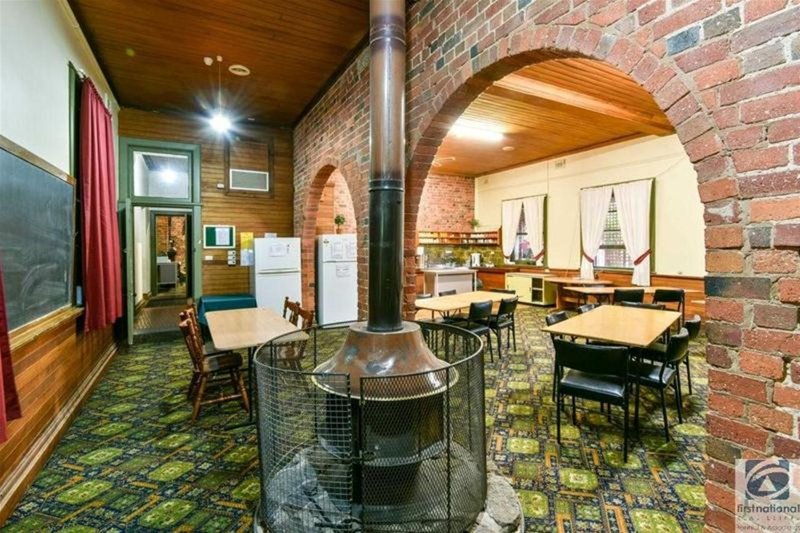 Photo - 8 Priory Lane, Beechworth VIC 3747 - Image 17