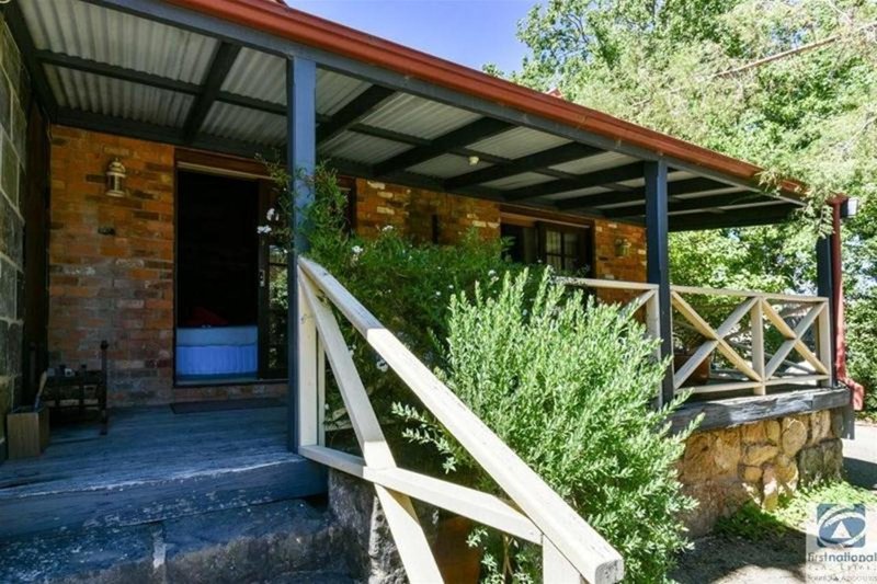 Photo - 8 Priory Lane, Beechworth VIC 3747 - Image 21