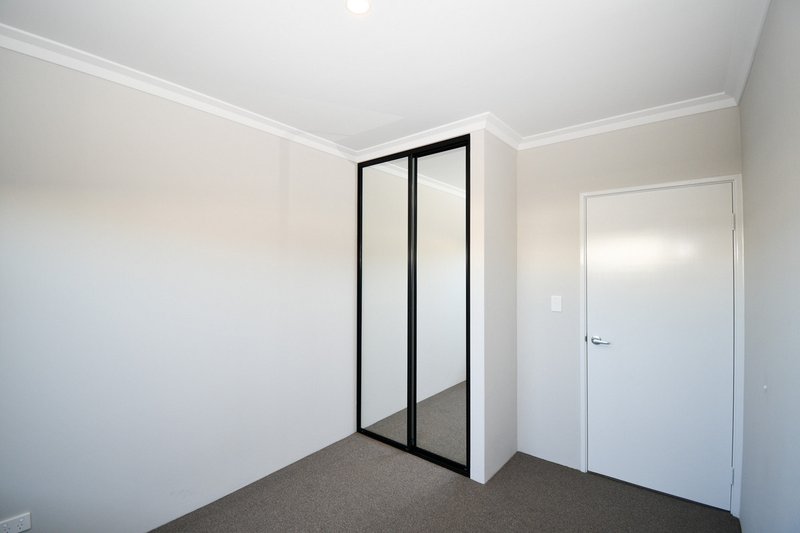 Photo - 8 Prismatic Drive, Baldivis WA 6171 - Image 10