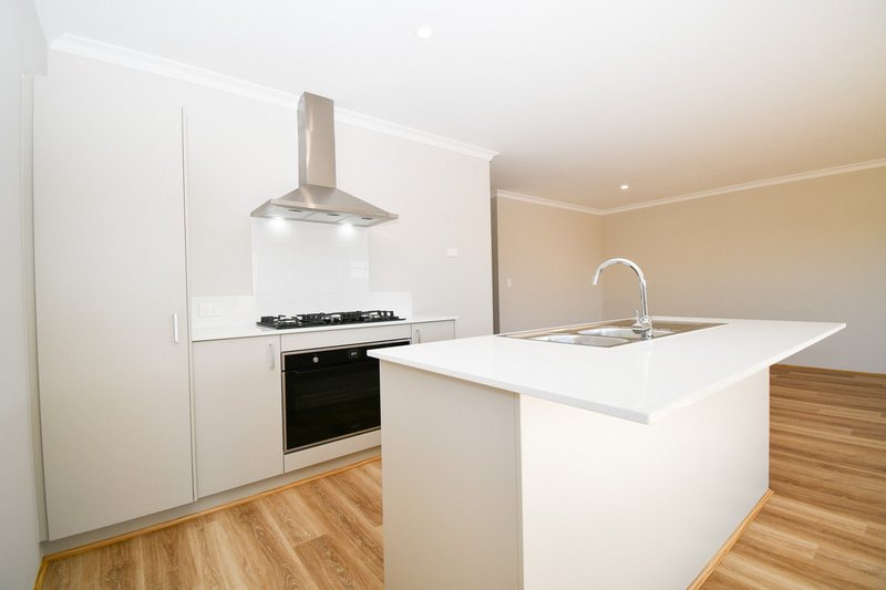 Photo - 8 Prismatic Drive, Baldivis WA 6171 - Image 19
