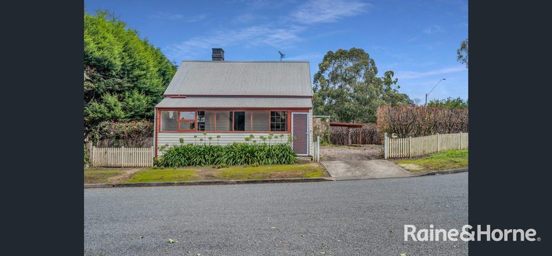 8 Queen Street, Moss Vale NSW 2577