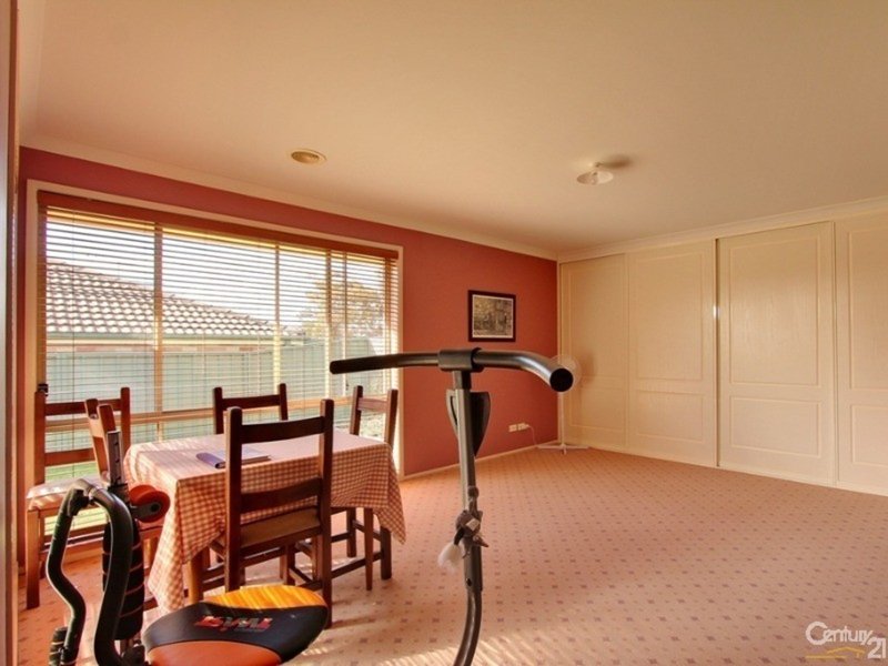 Photo - 8 Queens View Crescent, Lawson NSW 2783 - Image 11