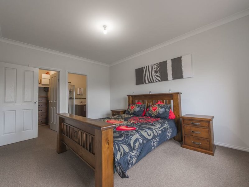 Photo - 8 Queensberry Way, Blakeview SA 5114 - Image 5