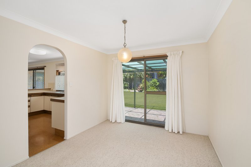 Photo - 8 Queenscliff Crescent, Robina QLD 4226 - Image 3