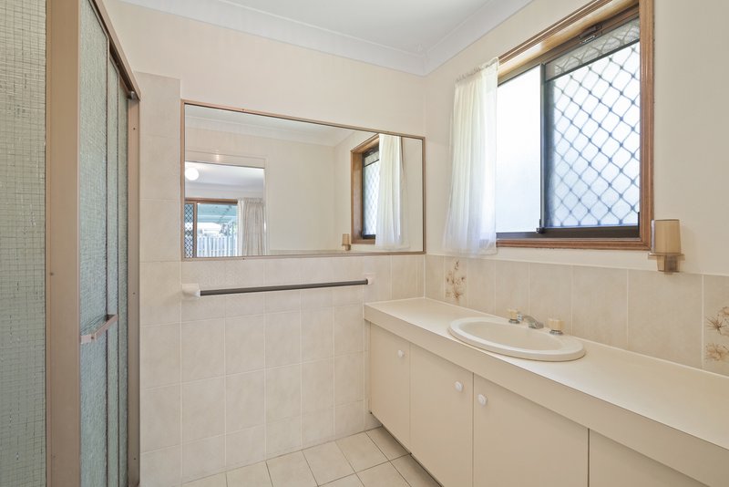 Photo - 8 Queenscliff Crescent, Robina QLD 4226 - Image 8