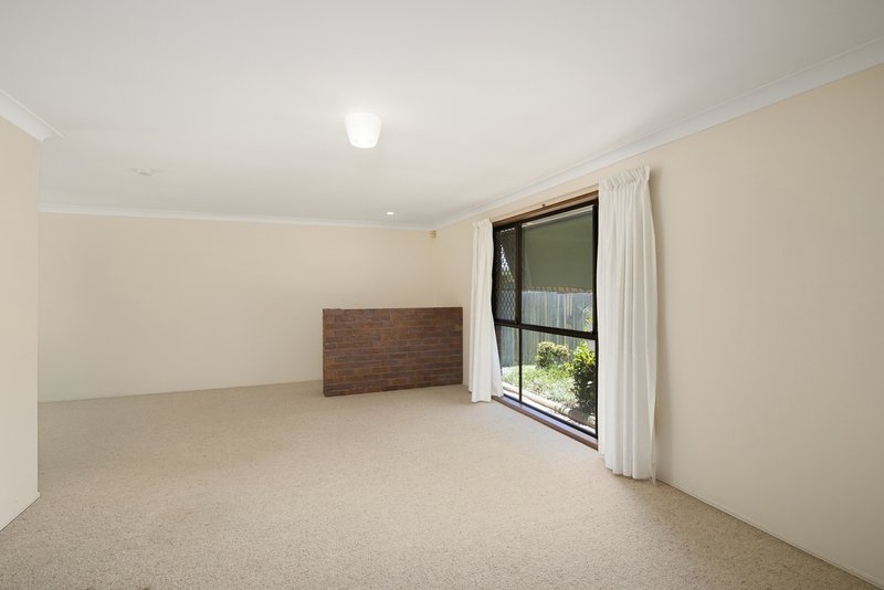 Photo - 8 Queenscliff Crescent, Robina QLD 4226 - Image 10